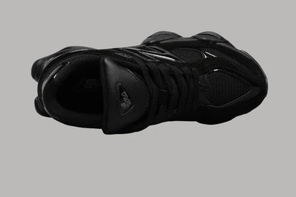 TRIPLE BLACK