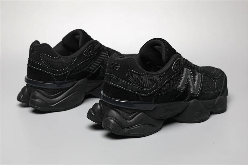 FULL BLACK EDITION