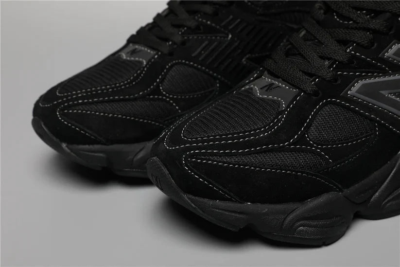FULL BLACK EDITION